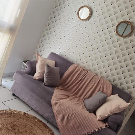 Agreable T1 Bis En Bord De Loire Apartment Blois Bagian luar foto